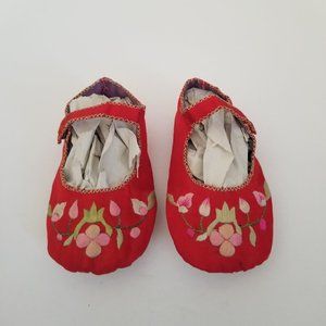 Vintage Asian Children's Silk Shoe Slippers Red Floral Embroidered